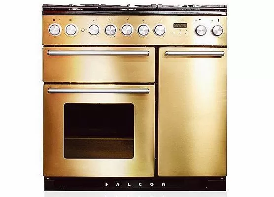 Falcon продвигает свои высококачественные плиты на рынок Франции